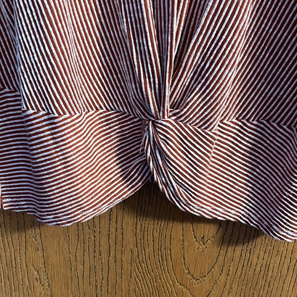 W5 size large coral color 3/4 sleeve - Picture 3 of 5